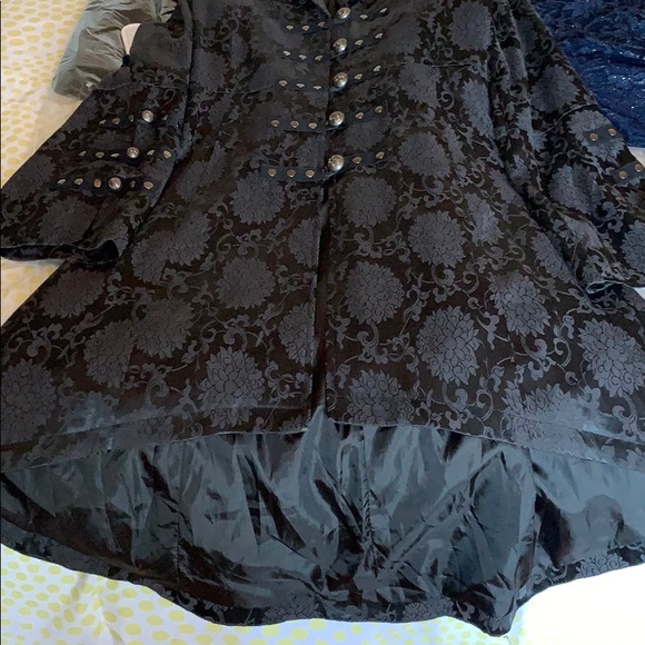 Hearts & Roses Coat - Picture 6 of 8